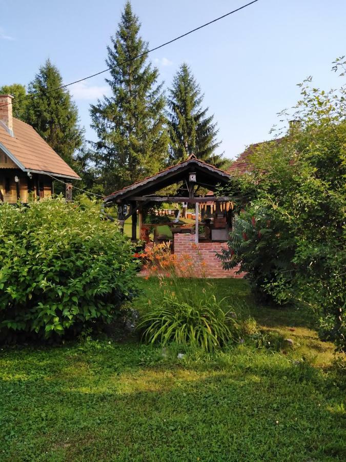 Dorina Hiza Villa Karlovac Buitenkant foto