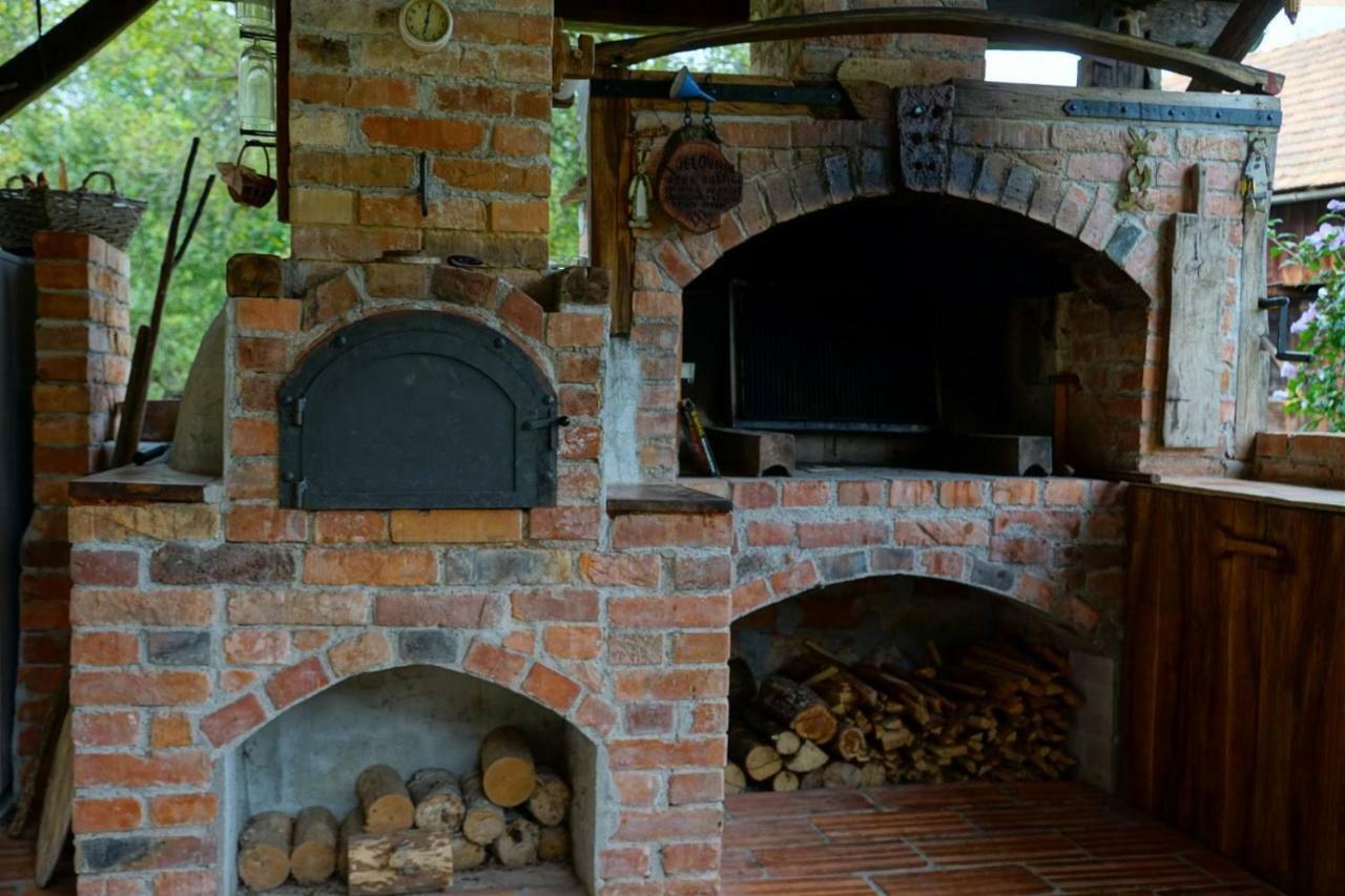 Dorina Hiza Villa Karlovac Buitenkant foto