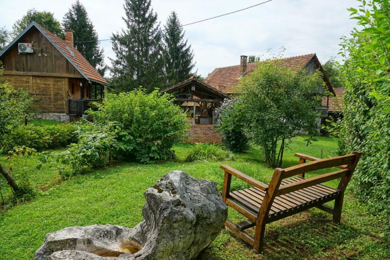 Dorina Hiza Villa Karlovac Buitenkant foto