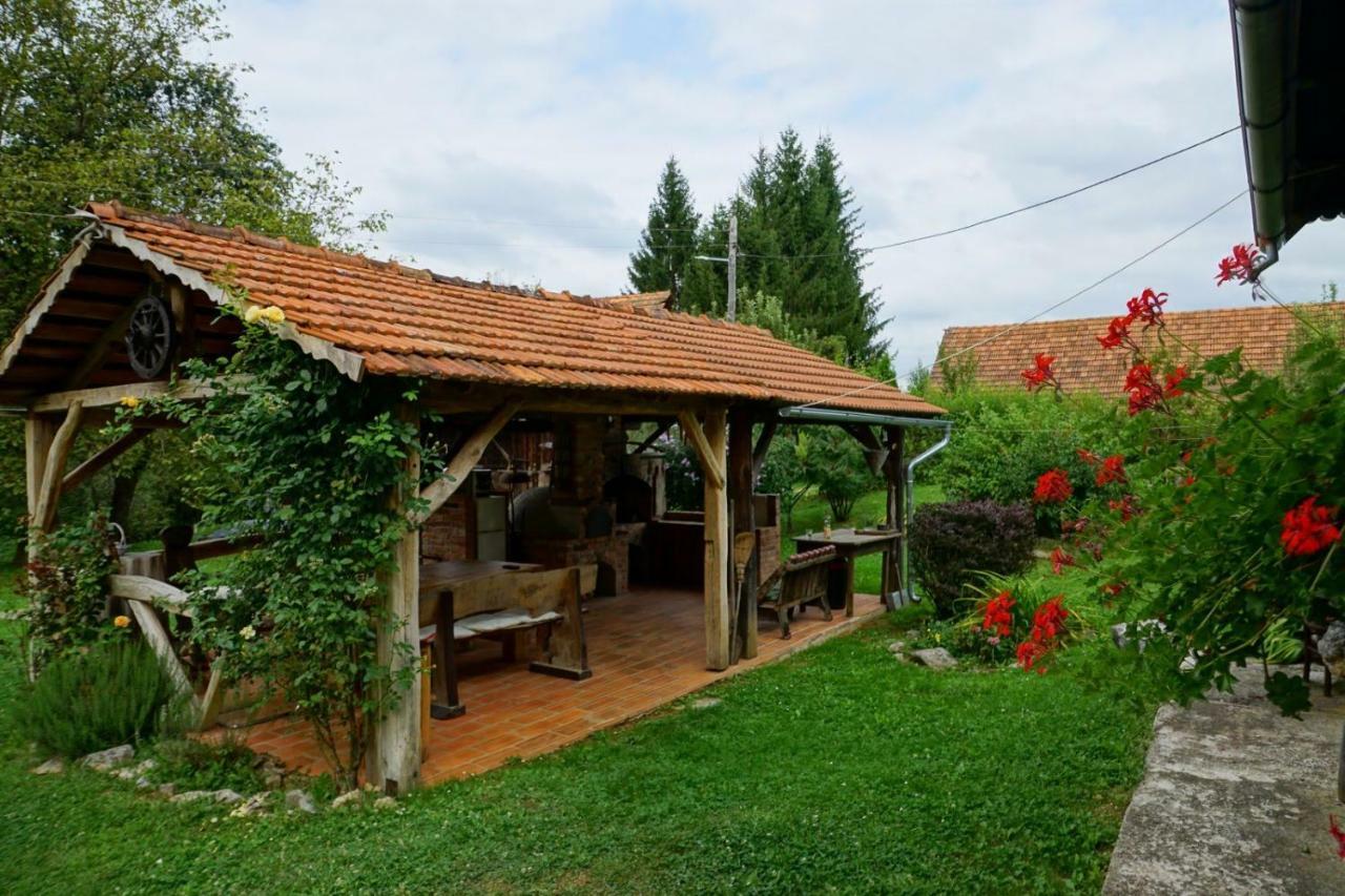 Dorina Hiza Villa Karlovac Buitenkant foto